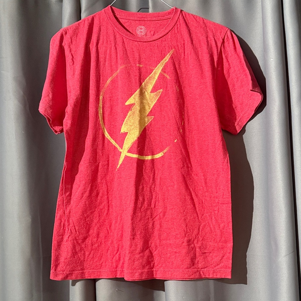 Men’s DC Comics Red Flash Tshirt size M
